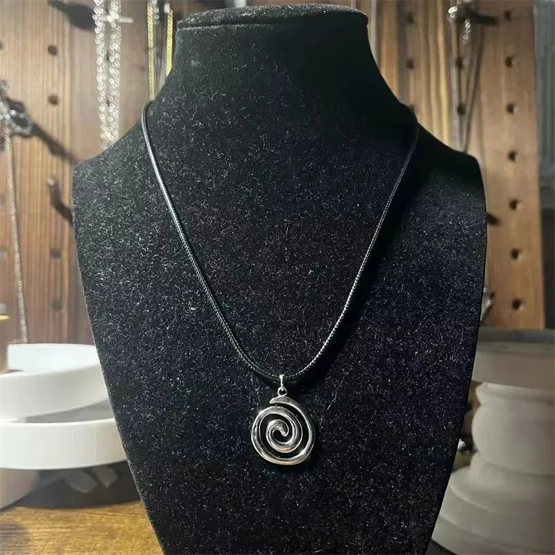 673239770-5